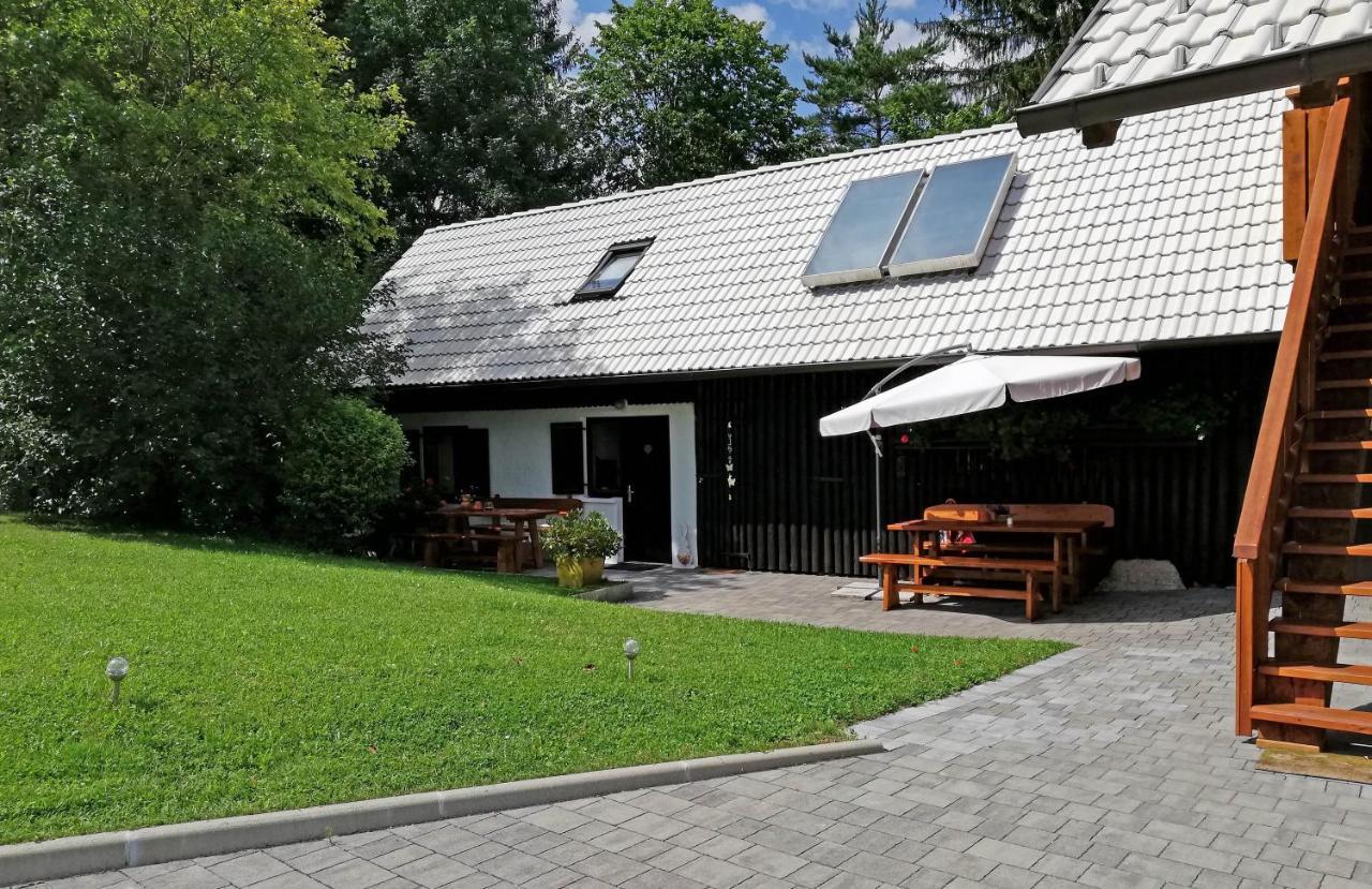 Apartament Pr'Cajhn Radovljica Zewnętrze zdjęcie