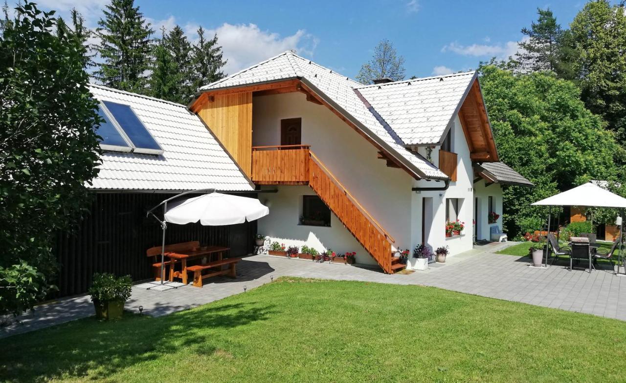 Apartament Pr'Cajhn Radovljica Zewnętrze zdjęcie