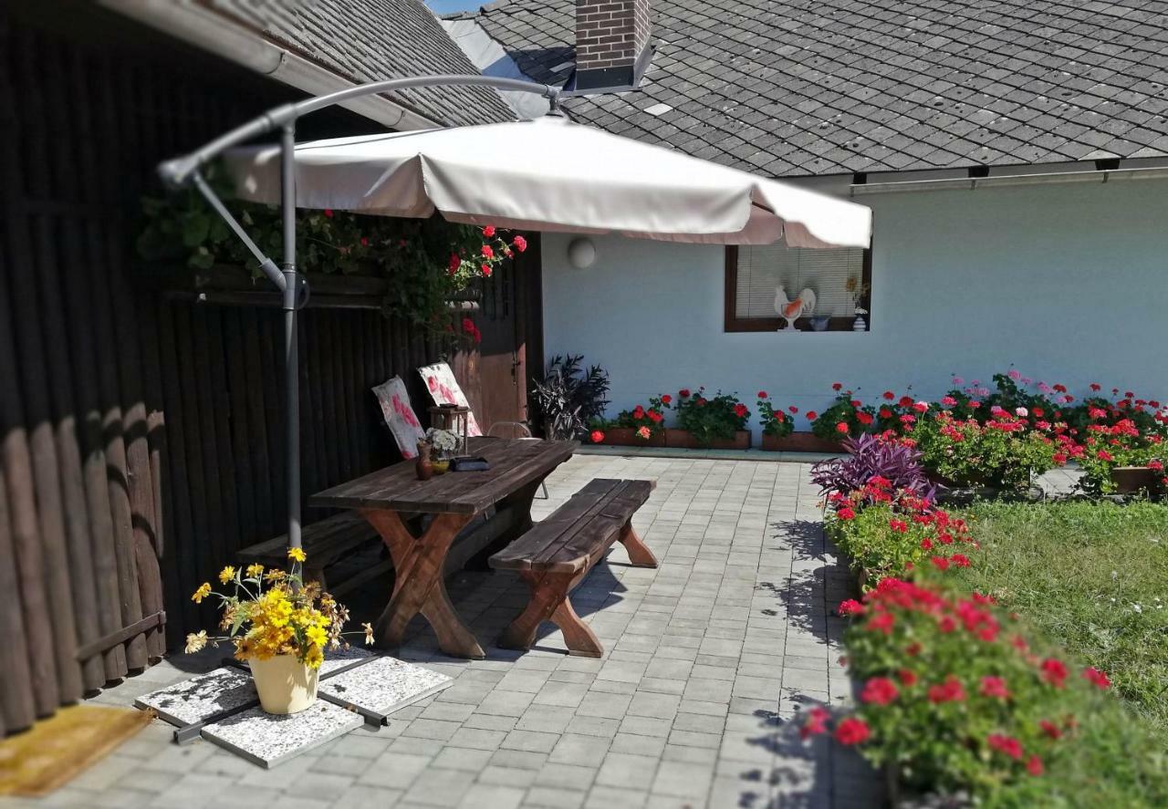Apartament Pr'Cajhn Radovljica Zewnętrze zdjęcie